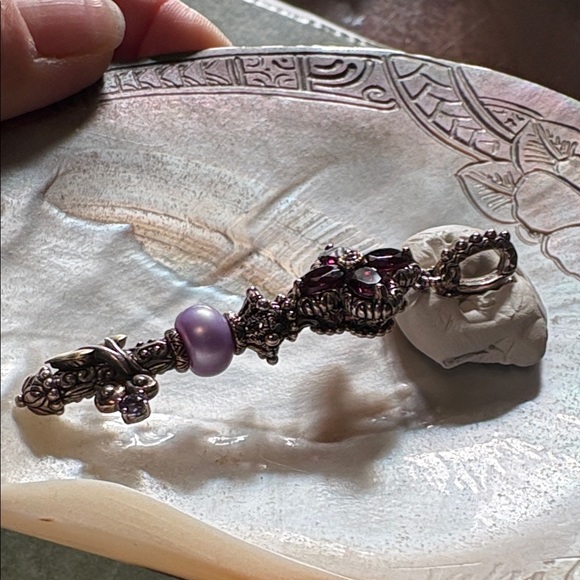 Barbara Bixby sterling silver and 18k gld Garnet Key Enhancer pendant - Picture 3 of 8